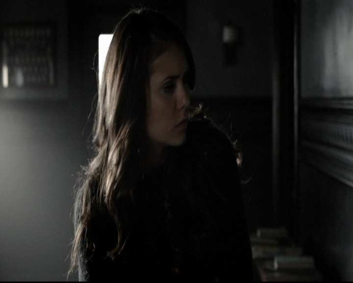 VampireDiariesWorld-dot-org_5x16WhileYouWereSleeping0138.jpg