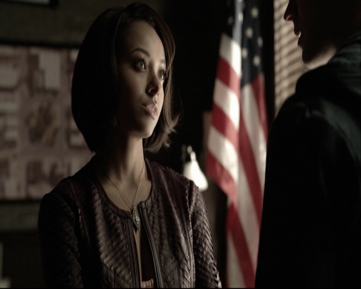 VampireDiariesWorld-dot-org_5x18ResidentEvil-deletedscenes0033.jpg