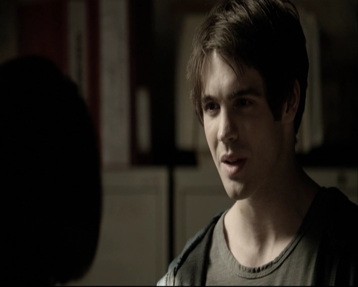 VampireDiariesWorld-dot-org_5x18ResidentEvil-deletedscenes0035.jpg