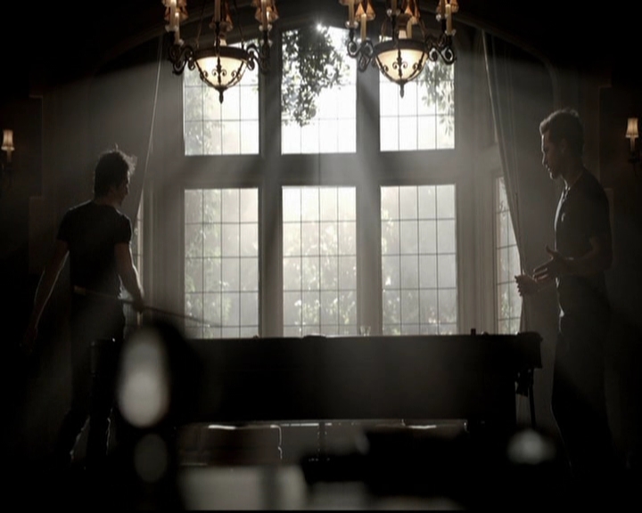 VampireDiariesWorld-dot-org_5x18ResidentEvil0132.jpg