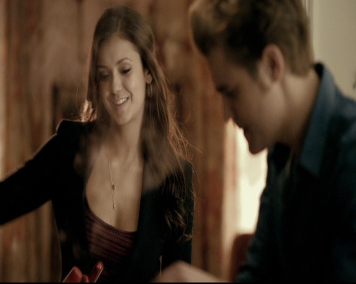 VampireDiariesWorld-dot-org_5x18ResidentEvil1299.jpg