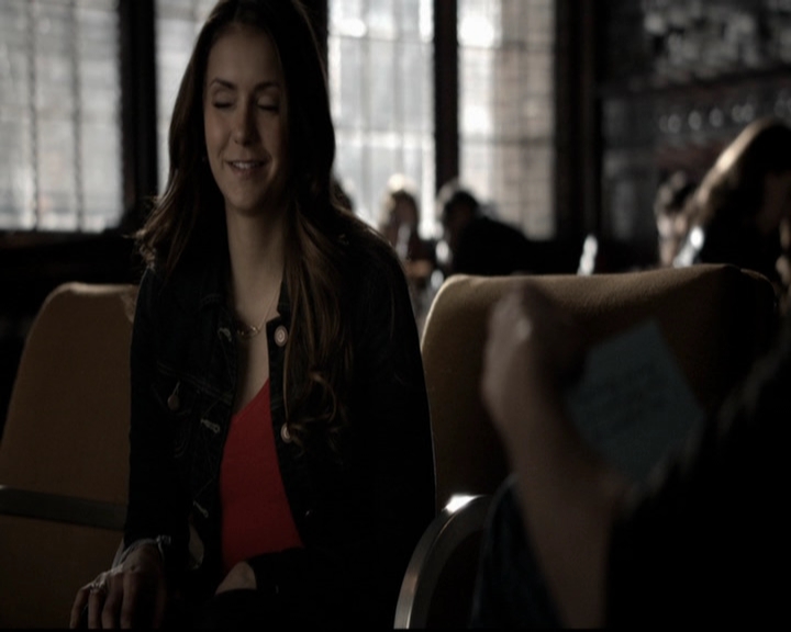 VampireDiariesWorld-dot-org_5x19ManOnFire0079.jpg