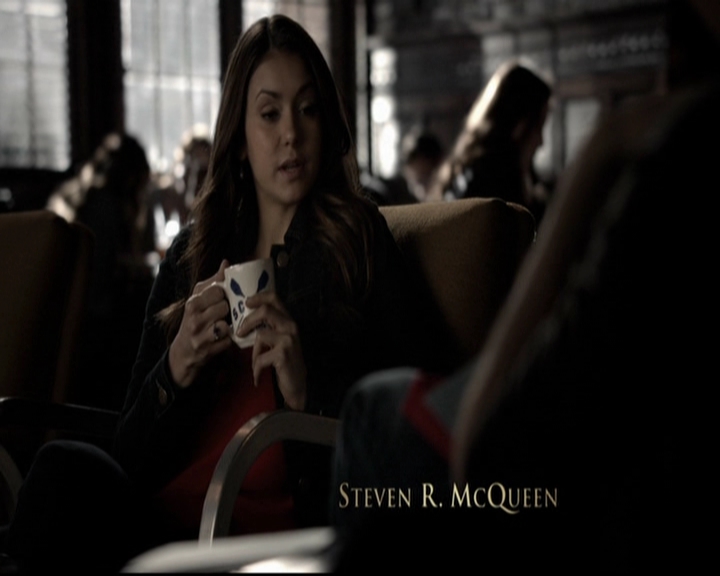 VampireDiariesWorld-dot-org_5x19ManOnFire0086.jpg