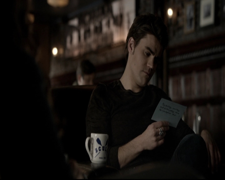 VampireDiariesWorld-dot-org_5x19ManOnFire0088.jpg