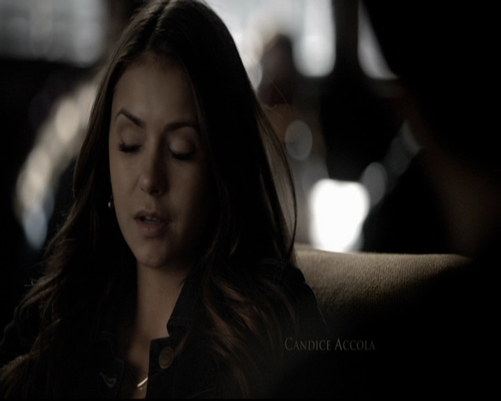 VampireDiariesWorld-dot-org_5x19ManOnFire0098.jpg