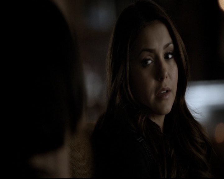 VampireDiariesWorld-dot-org_5x19ManOnFire0134.jpg