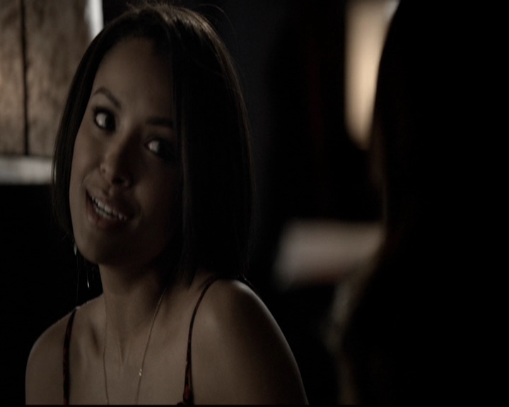 VampireDiariesWorld-dot-org_5x19ManOnFire0137.jpg