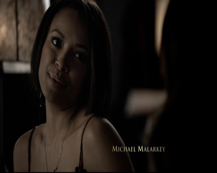 VampireDiariesWorld-dot-org_5x19ManOnFire0138.jpg