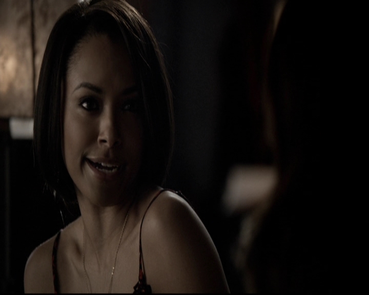 VampireDiariesWorld-dot-org_5x19ManOnFire0144.jpg