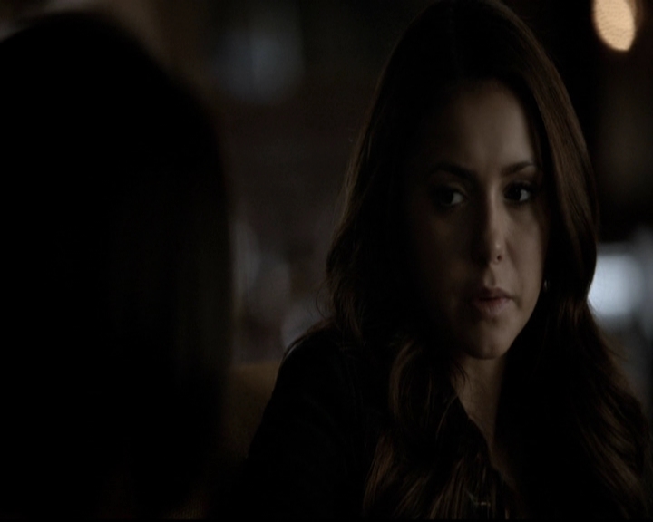 VampireDiariesWorld-dot-org_5x19ManOnFire0150.jpg