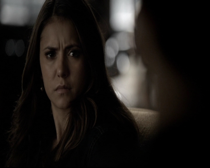 VampireDiariesWorld-dot-org_5x19ManOnFire0167.jpg