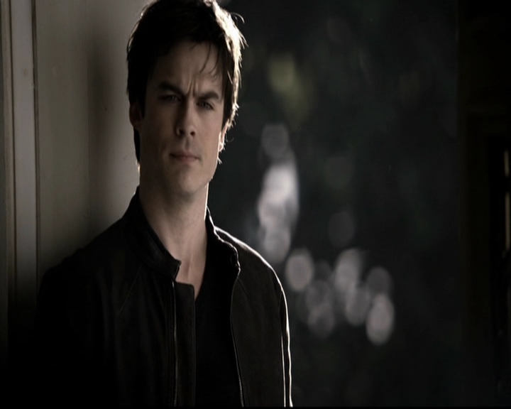 VampireDiariesWorld-dot-org_5x19ManOnFire0200.jpg