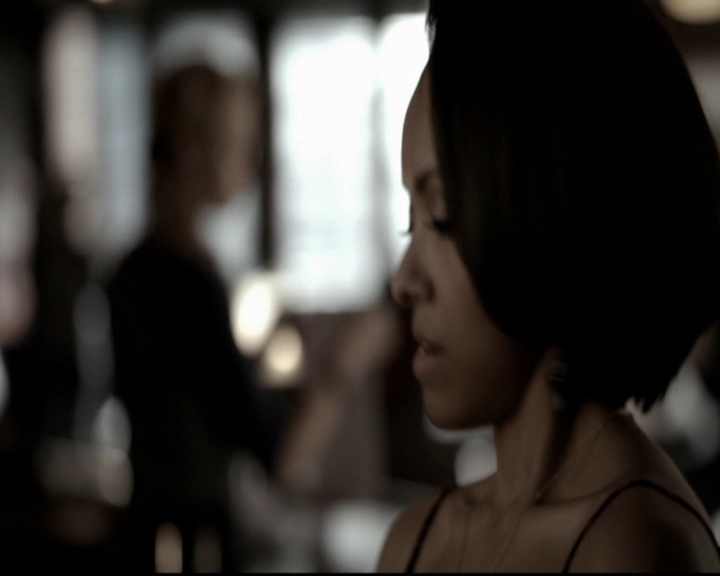 VampireDiariesWorld-dot-org_5x19ManOnFire0367.jpg