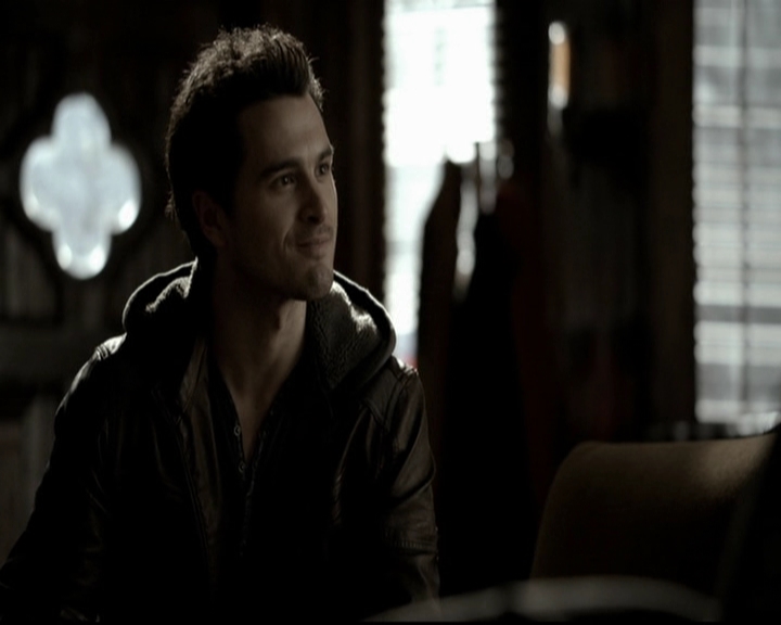 VampireDiariesWorld-dot-org_5x19ManOnFire0404.jpg