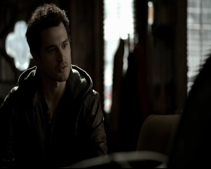 VampireDiariesWorld-dot-org_5x19ManOnFire0407.jpg