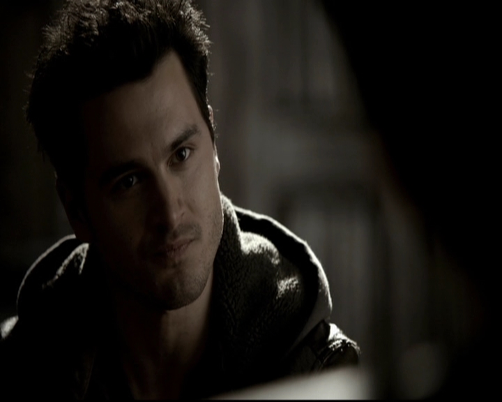 VampireDiariesWorld-dot-org_5x19ManOnFire0414.jpg