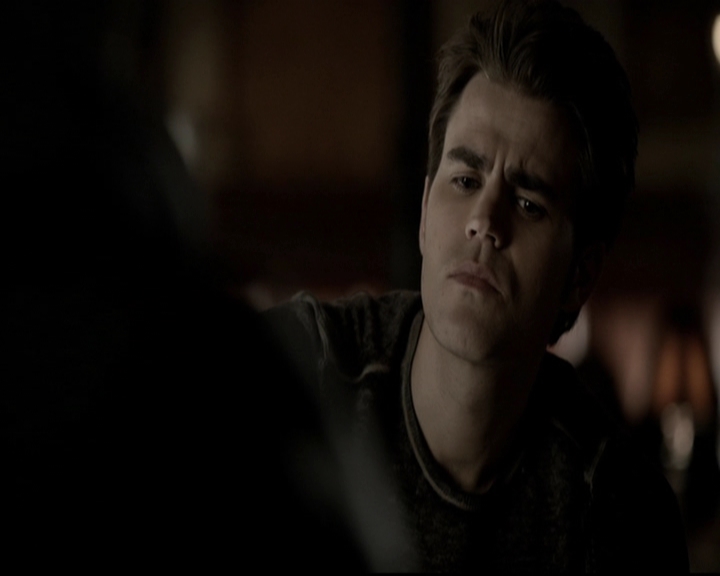 VampireDiariesWorld-dot-org_5x19ManOnFire0449.jpg