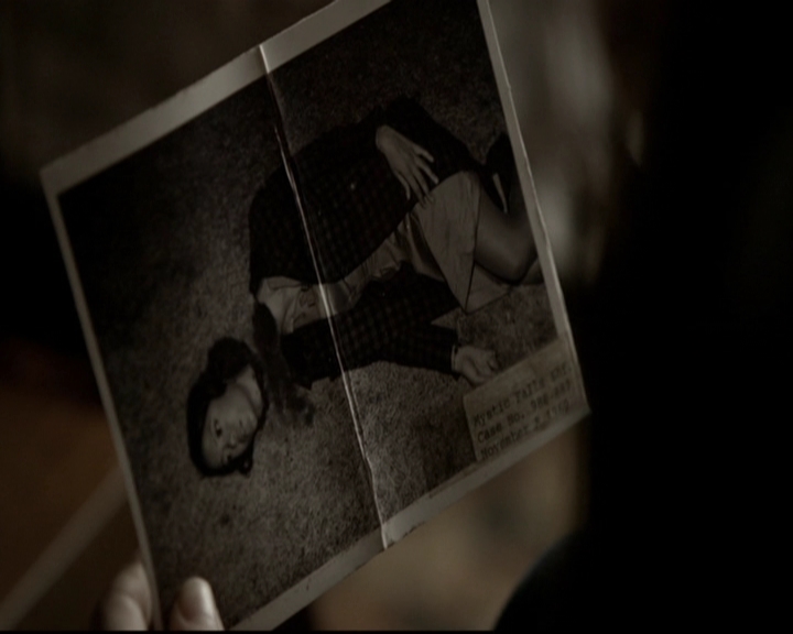 VampireDiariesWorld-dot-org_5x19ManOnFire0457.jpg