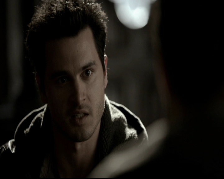 VampireDiariesWorld-dot-org_5x19ManOnFire0466.jpg