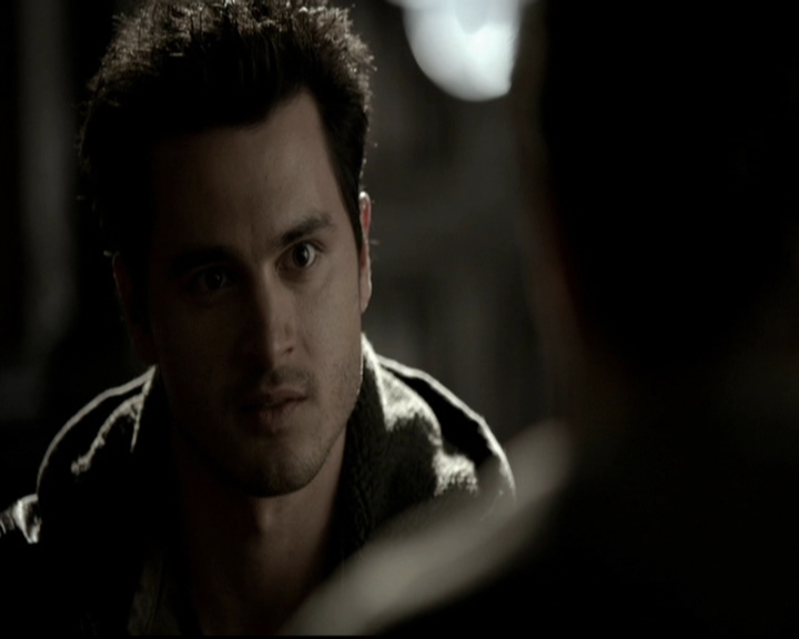 VampireDiariesWorld-dot-org_5x19ManOnFire0467.jpg