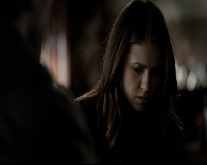 VampireDiariesWorld-dot-org_5x19ManOnFire0468.jpg