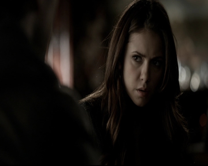 VampireDiariesWorld-dot-org_5x19ManOnFire0469.jpg