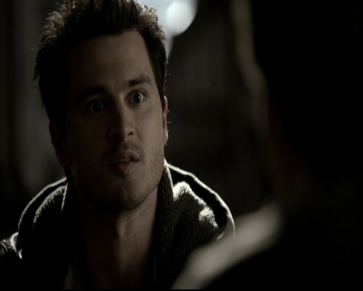 VampireDiariesWorld-dot-org_5x19ManOnFire0471.jpg