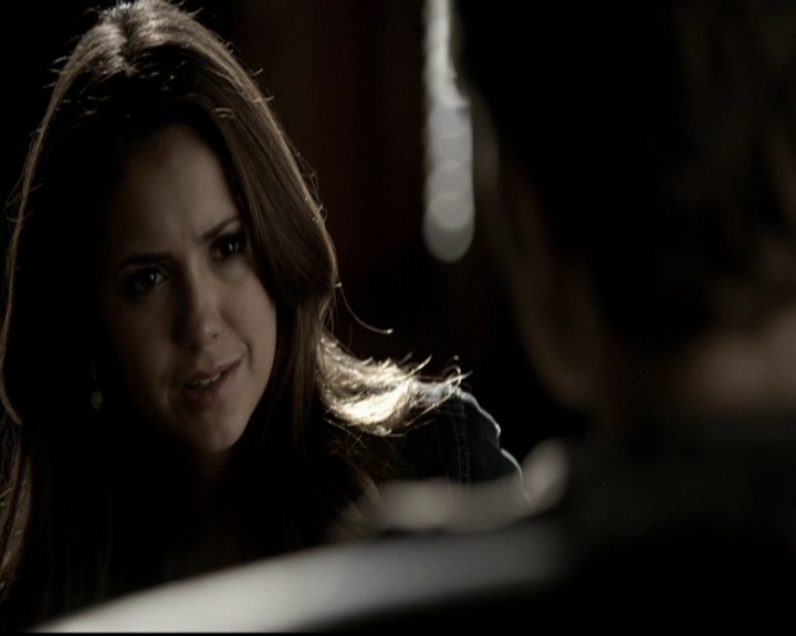 VampireDiariesWorld-dot-org_5x19ManOnFire0474.jpg