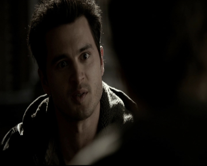 VampireDiariesWorld-dot-org_5x19ManOnFire0475.jpg