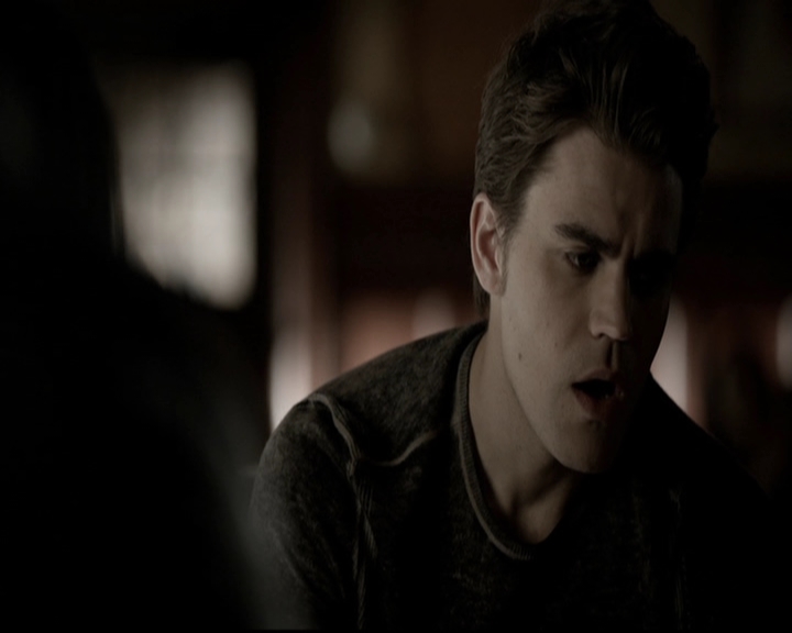 VampireDiariesWorld-dot-org_5x19ManOnFire0479.jpg