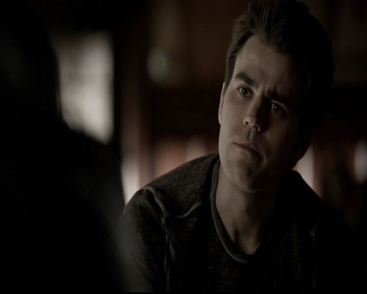 VampireDiariesWorld-dot-org_5x19ManOnFire0480.jpg