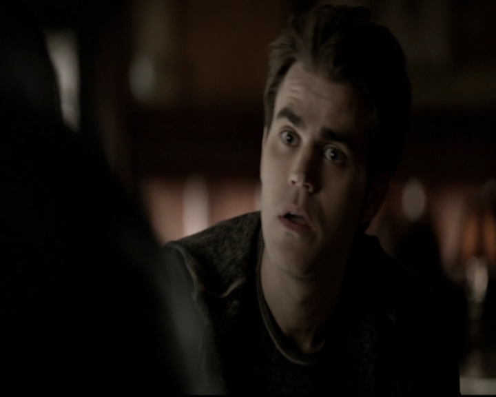 VampireDiariesWorld-dot-org_5x19ManOnFire0483.jpg