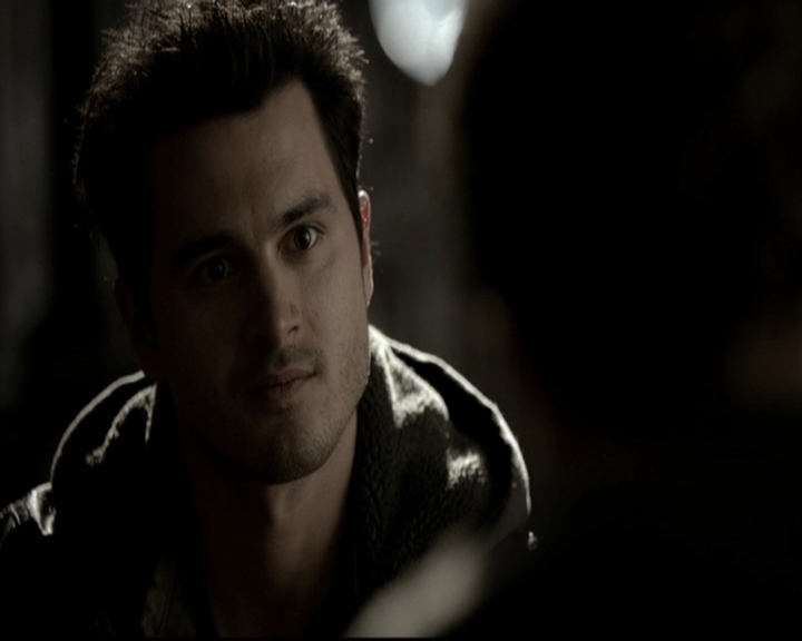 VampireDiariesWorld-dot-org_5x19ManOnFire0486.jpg