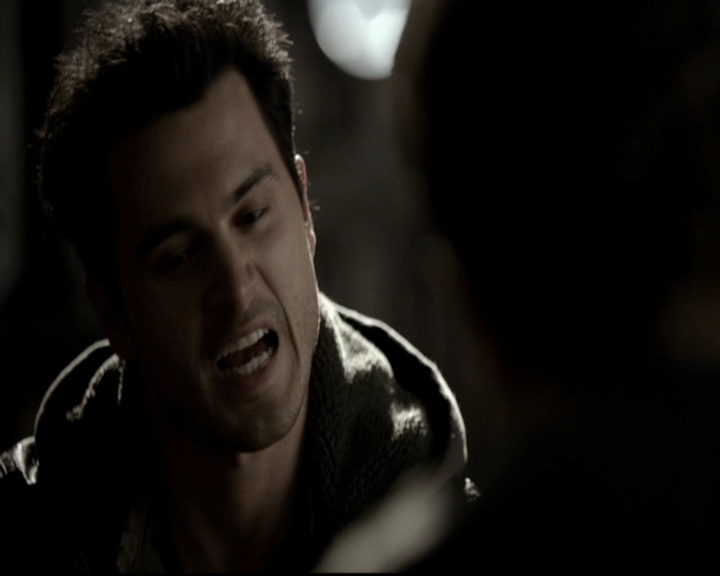 VampireDiariesWorld-dot-org_5x19ManOnFire0487.jpg