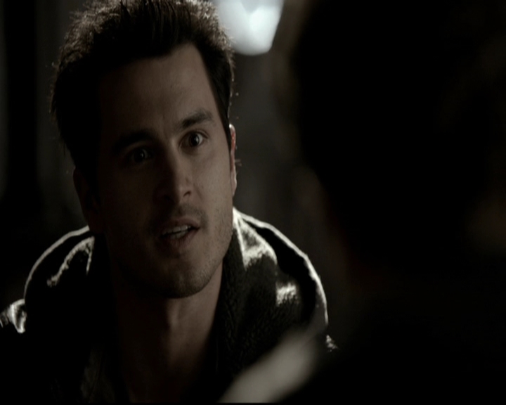 VampireDiariesWorld-dot-org_5x19ManOnFire0488.jpg