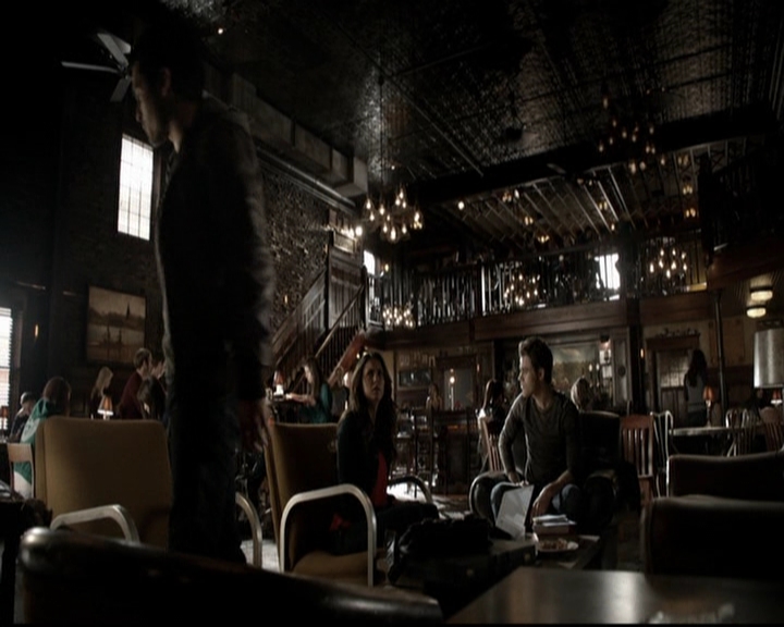 VampireDiariesWorld-dot-org_5x19ManOnFire0492.jpg