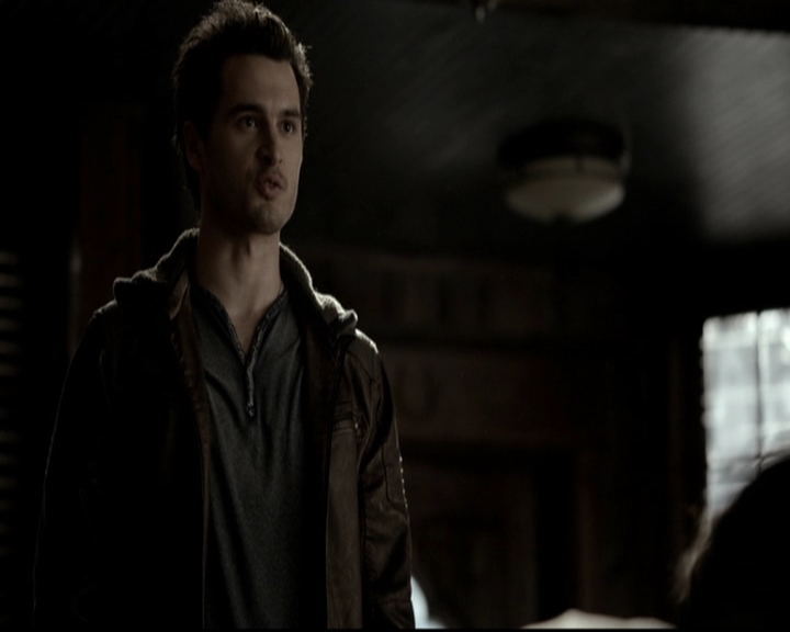 VampireDiariesWorld-dot-org_5x19ManOnFire0504.jpg