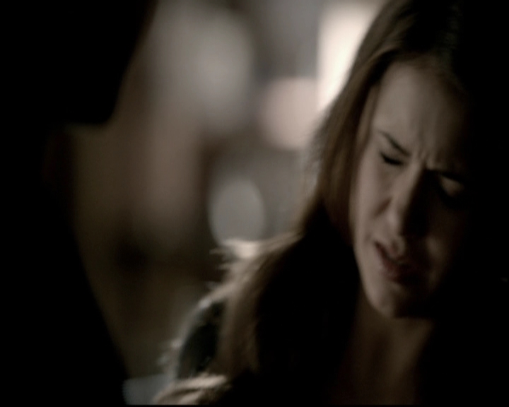 VampireDiariesWorld-dot-org_5x19ManOnFire0583.jpg