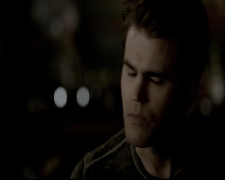 VampireDiariesWorld-dot-org_5x19ManOnFire0584.jpg