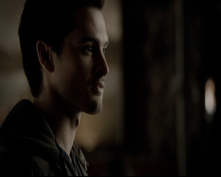 VampireDiariesWorld-dot-org_5x19ManOnFire0602.jpg