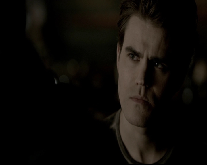 VampireDiariesWorld-dot-org_5x19ManOnFire0604.jpg