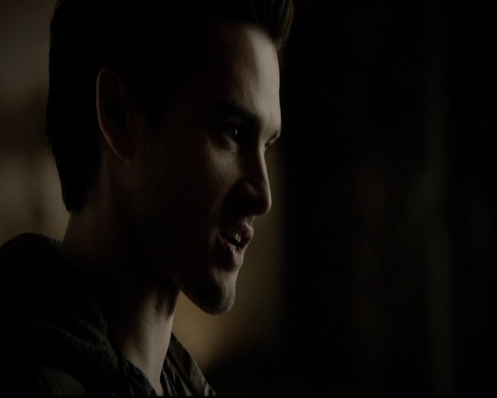 VampireDiariesWorld-dot-org_5x19ManOnFire0624.jpg