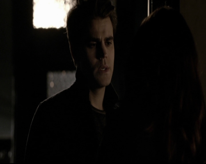 VampireDiariesWorld-dot-org_5x19ManOnFire1871.jpg