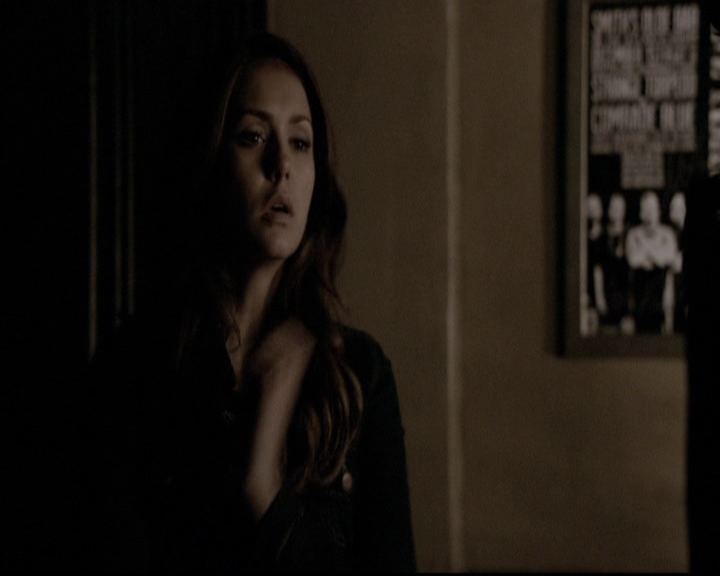 VampireDiariesWorld-dot-org_5x19ManOnFire1879.jpg