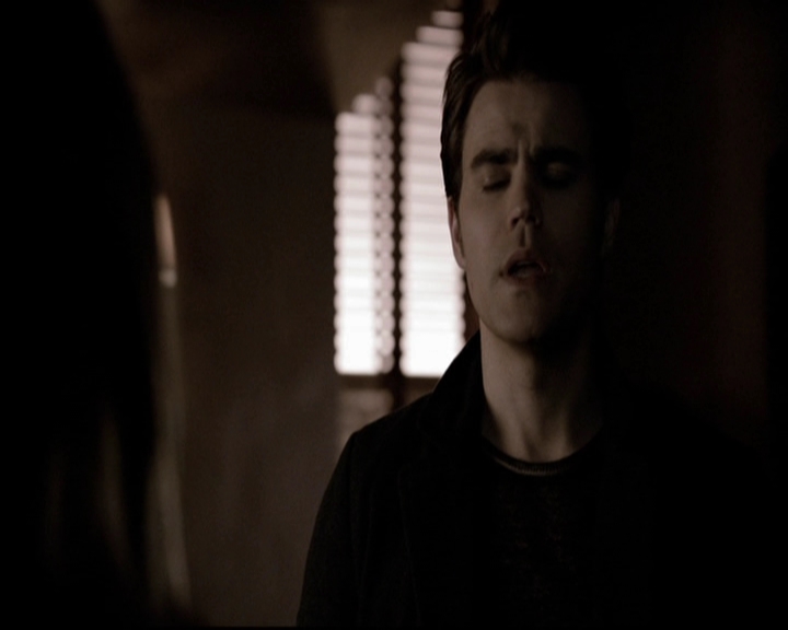 VampireDiariesWorld-dot-org_5x19ManOnFire1881.jpg