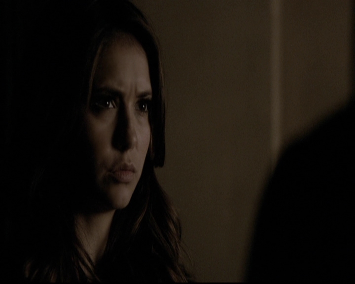 VampireDiariesWorld-dot-org_5x19ManOnFire1884.jpg