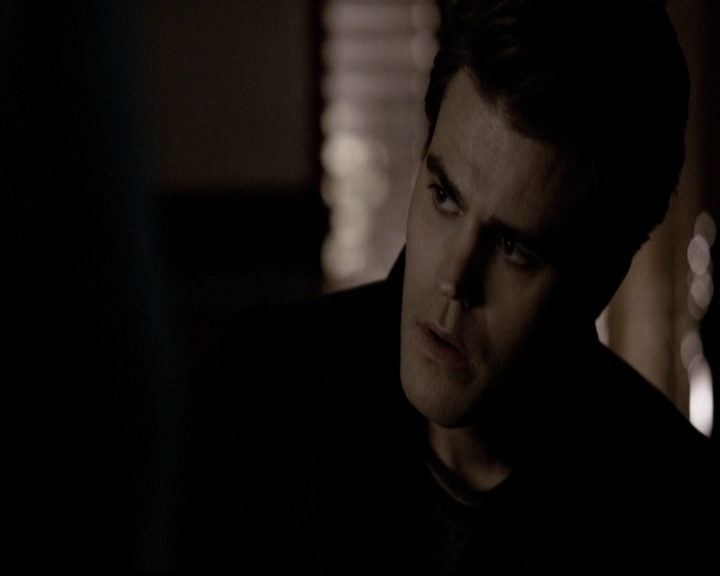 VampireDiariesWorld-dot-org_5x19ManOnFire1894.jpg