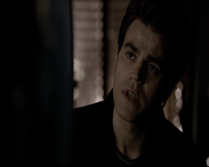 VampireDiariesWorld-dot-org_5x19ManOnFire1914.jpg