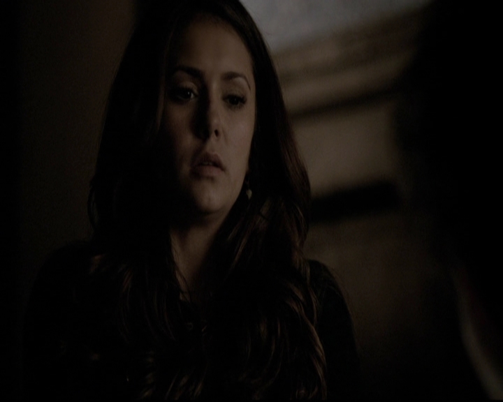 VampireDiariesWorld-dot-org_5x19ManOnFire1918.jpg