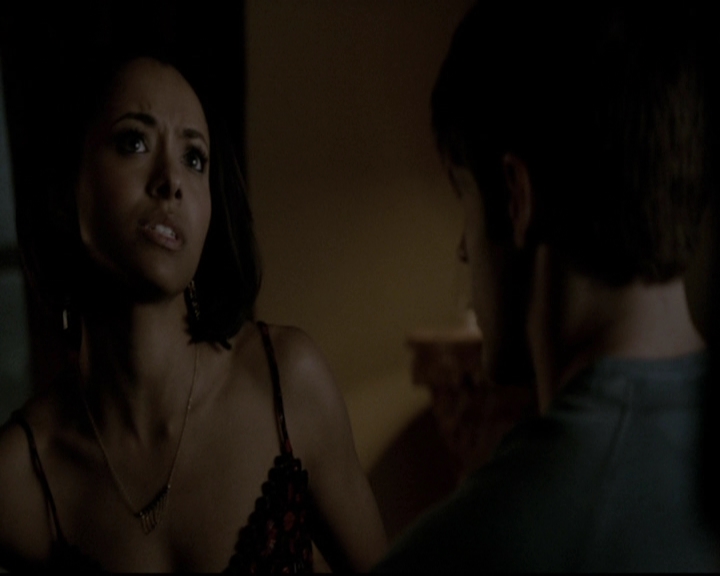 VampireDiariesWorld-dot-org_5x19ManOnFire1940.jpg